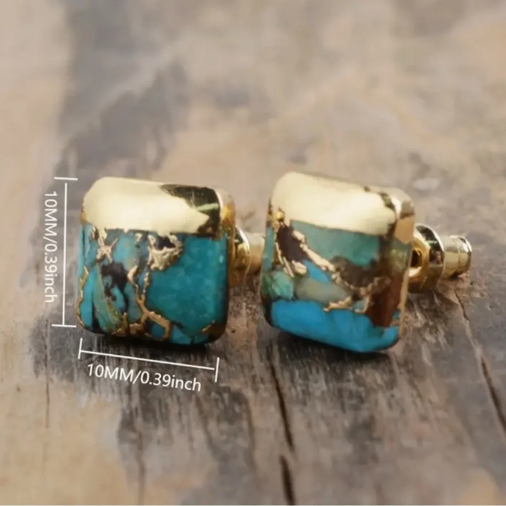 A pair of 14k Golden-plated square natural turquoise studs - Picture 3 of 3